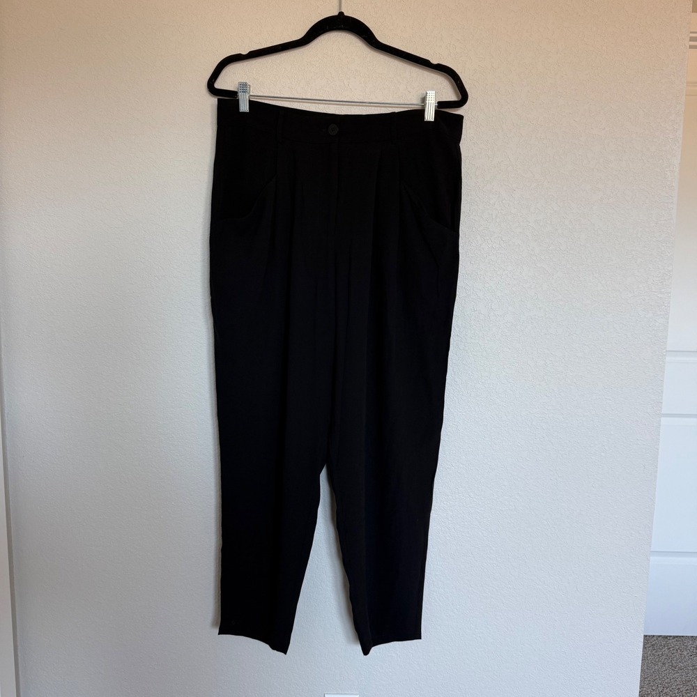 Eileen Fisher Black 100% Silk Pleated Tapered Trousers Womens Medium Formal